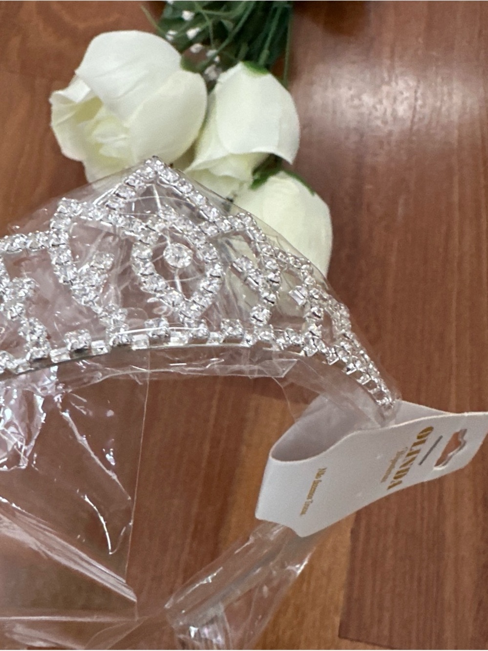 Silver Rhinestone Tiara Hair Accessory - Elegant Silver Sparkle